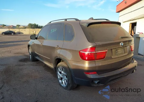 2011 BMW X5 xDrive35I/xDrive35I Premium/xDrive35I Sport Activity z USA, uszkodzony, nr VIN 5UXZV4C58BL410228
